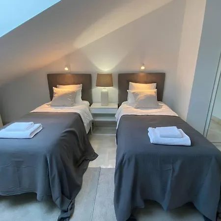 شقة Penthouse With Sea Views In