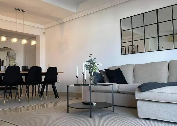 Appartement Penthouse With Sea Views In *