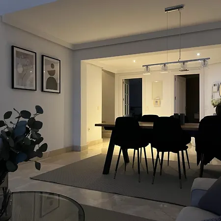 Lägenhet Penthouse With Sea Views In Marbella